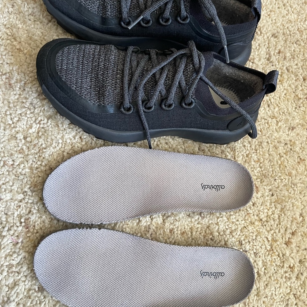 Allbirds Women's Trail Runners SWT Sz 8.5 - Picture 2 of 11